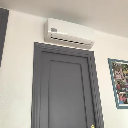 Chez Alison! شقة نيرخا